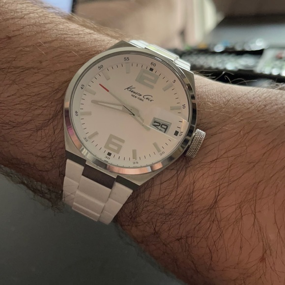 Kenneth Cole Men’s Watch - Picture 1 of 5